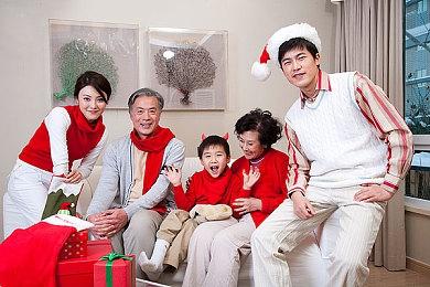 《最后的篝火》10月登Steam 《无人深空》团队打造